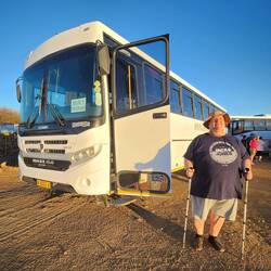 Reiseleiter Michael gibt dem Bus seinen Namen