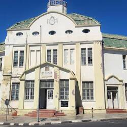 Der noch 1914 fertiggestellte Bahnhof - es hielt nie ein Zug hier