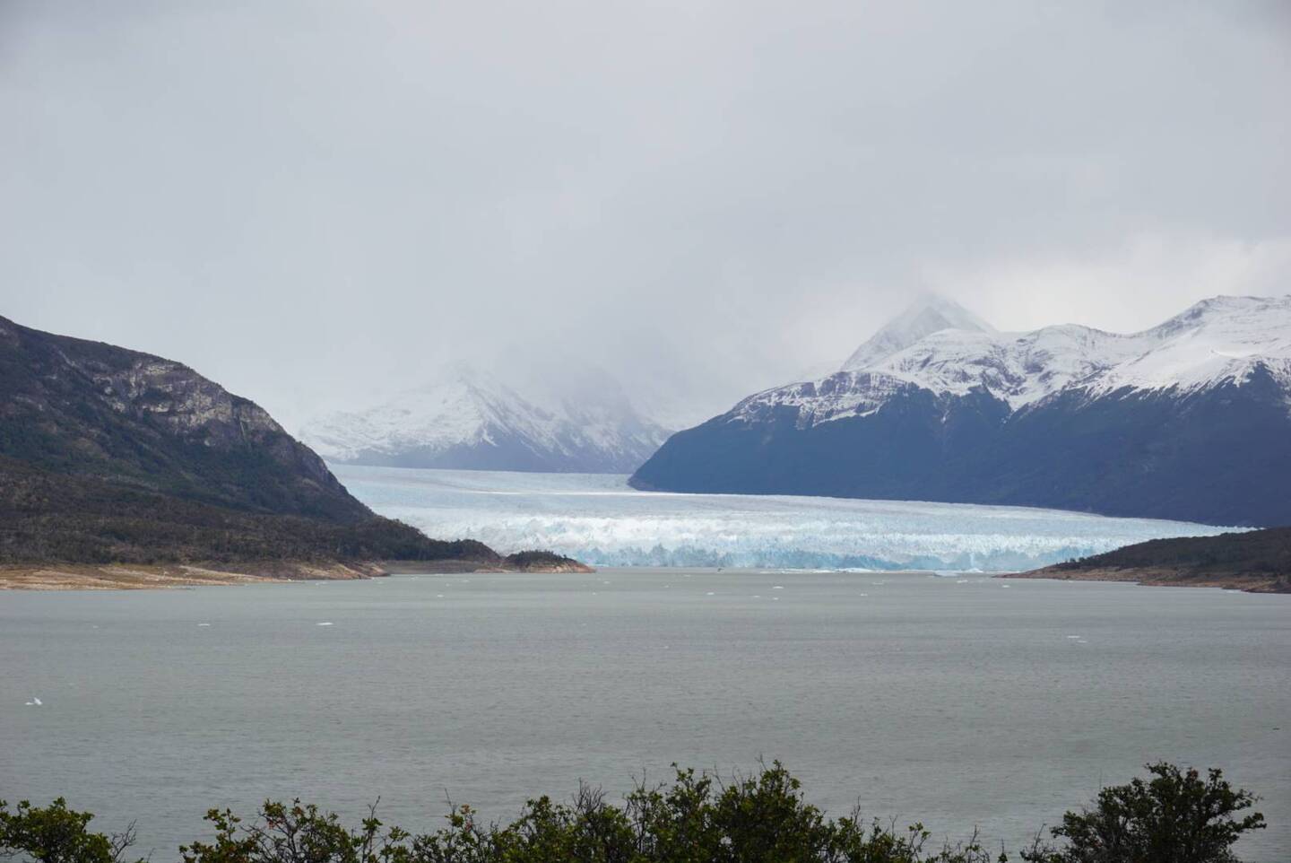 Di erst Ahsicht no vo witem wäg