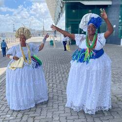 Baiana (slave) costumes