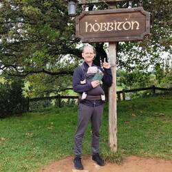 Nach 10 Minuten Fahrt sind wir angekommen. Und Marvin ist glücklich wie ein Glücksbärchen.