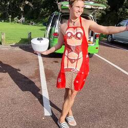 Einwegköchin Adrine