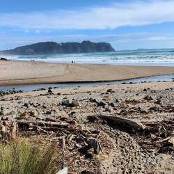 Erst durch den eiskalten Fluss hindurch. Der teilweise....auch sehr tief war ;)