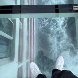 der Glasbalkon ist cool