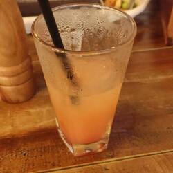 Und ich genieße einen 'cuddle on the beach', die leichte Variante :)