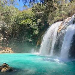 Brilliant river on the way to the main falls