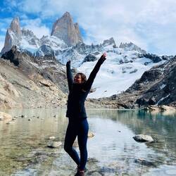 I was sooo happy to see the Fitz Roy mountain close by after 4 hrs of hiking 😀