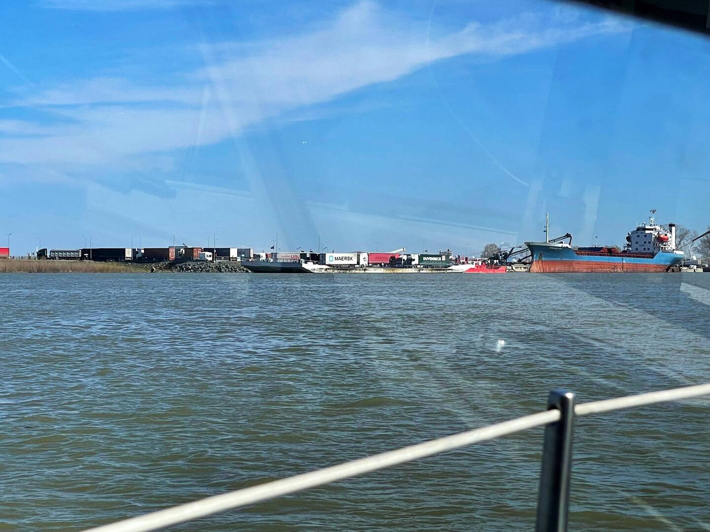 Ukrainischer Fähr- und Verladehafen