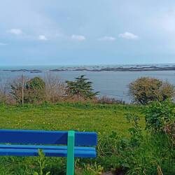 Eine Bank in der Nähe vom Pointe de l'Arcouest