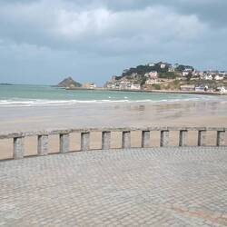 Pleneuf Val André, touristisch aber mit toller Promenade