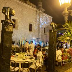 Motten in Cartagena feiert man Hochzeit