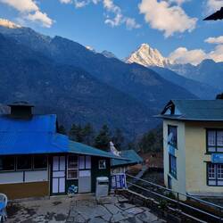 Wie glücklich wir waren als wir diesen Schatz entdeckten (vermutlich Karyolung, 6511m, heilig)