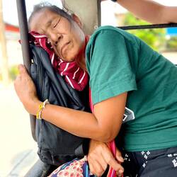 Gemeinsam auf dem Pritschenwagen zurück nach Chiang Mai