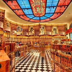 Und das ganze kam aus diesem Laden. Bacha.