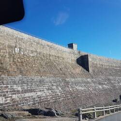 Die Staumauer hielt 😉