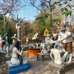 Viele Orte erinnern an den schrecklichen Völkermord in Kambodscha 😔