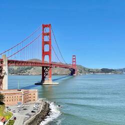 Iconic Golden Gate Bridge