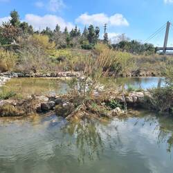 Wassertreppen im Fluss