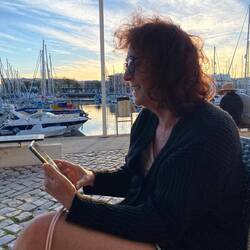 Arbeite am Reisetagebuch ☀️