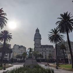 Palacio Salvo and Plaza de la Independencia