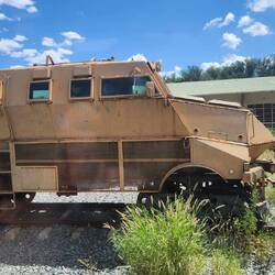 Ausgedientes Mienenräumfahrzeug