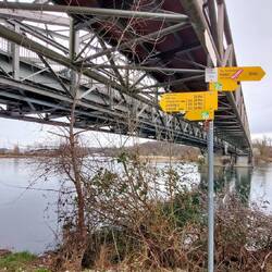 Brücke über die Aaremündung!