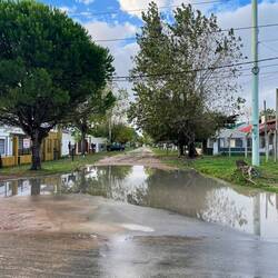 Da es hier so gut wie nie regnet, gibt es auch keine Abflussmöglichkeiten für das Wasser.