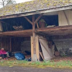 Kleine Regenpause im Lost Place Schuppen!