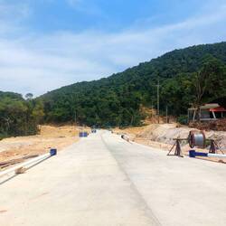 Die Chinesen sind auf der ganzen Insel fleissig am bauen. Bald soll schon ein Flughafen entstehen 🙈