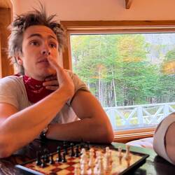 Apres avoir perdu aux echecs hier