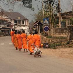 Opfergab Zeremonie in Nong Khiaw