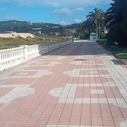 Strandpromenade in Laredo