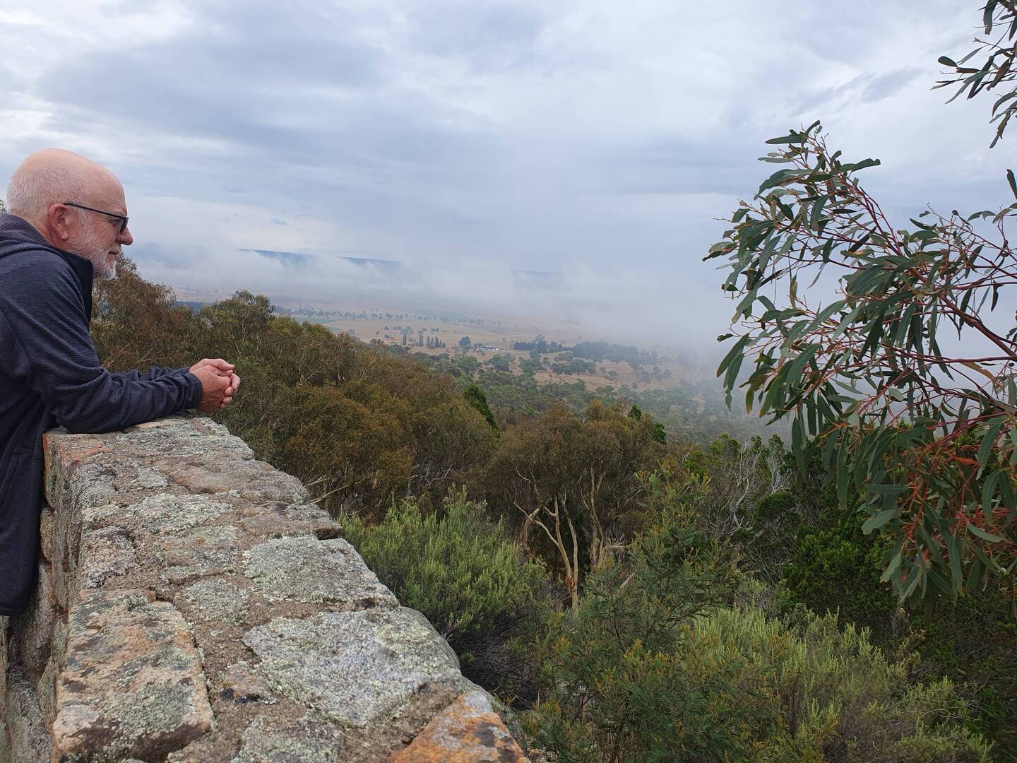 9 degrees this am, view from Mt Gladstone fog and low cloud