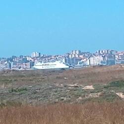 Große Schiffe in Santander, auch Fährschiffe