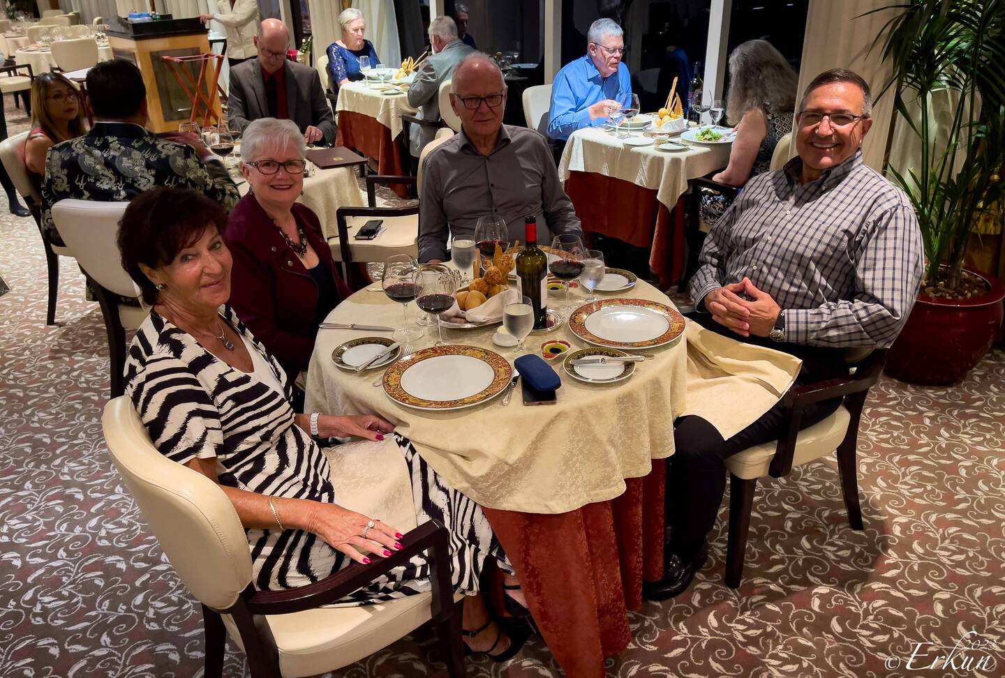 Dinner with Barbara and Walter in Toscana — Aboard Insignia.