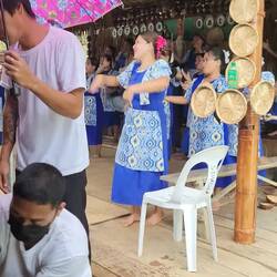 Eigentlich hatten wir nur ein Mittagessen gebucht. Am Ende war es eine Bootsfahrt mit Entertainmen😄