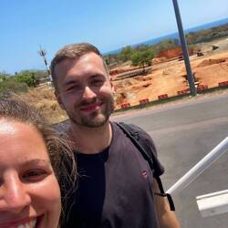 Auf in den Großstadtrubel (Airport fast am Strand)