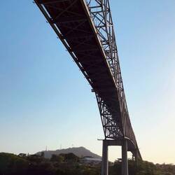 "Brücke der Amerikas" - bis 2004 einzige Straßenverbindung zwischen Süd- und Mittelamerika