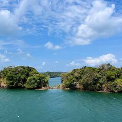 die kleinen Inseln muten tatsächlich schon karibisch sn