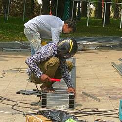 ... getöntes Motorradvisisier reicht zum Schweissen ...