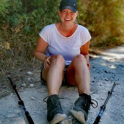 Of course, hiking with buddies can be great fun 😅😅😅!