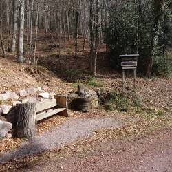 Pausenplatz mit Brunnen