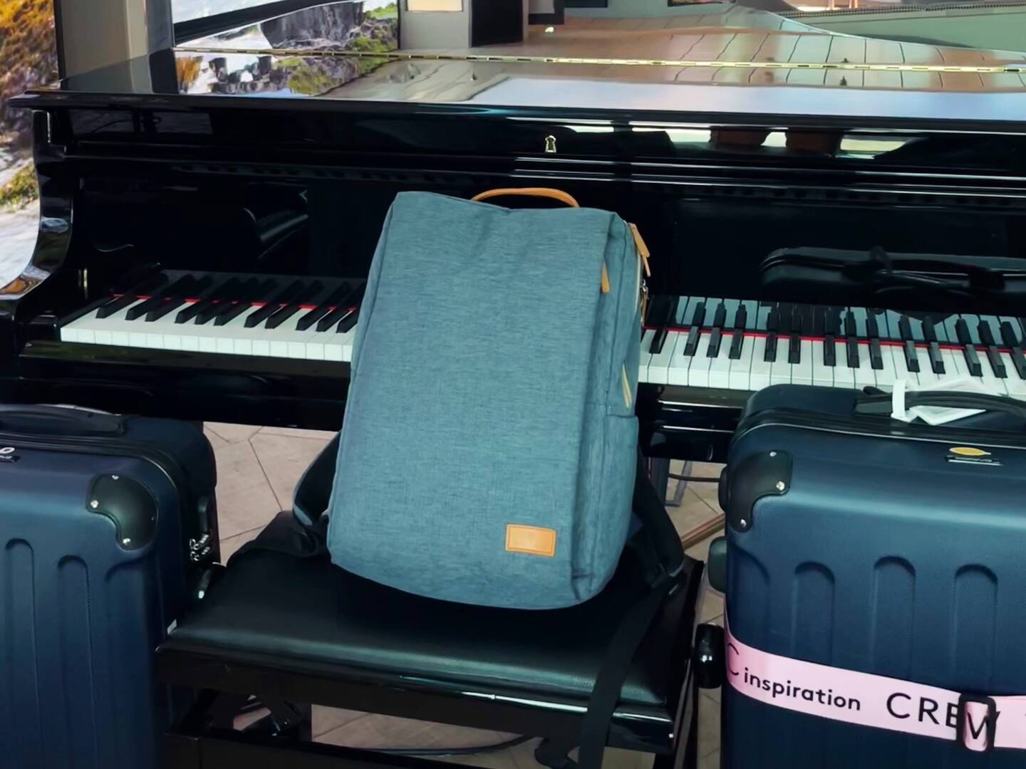 🎶 All my bags are packed, I'm ready to go ..