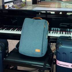 🎶 All my bags are packed, I'm ready to go ..