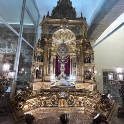 Monstranz, 600kg silver, 7kg gold. 20th century, after Franco.