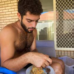 הכנתי עוגת גזר ועכשיו זה באמת מרגיש כמו בית