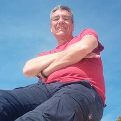 Am Strand sitzen und dem Treiben zuschauen