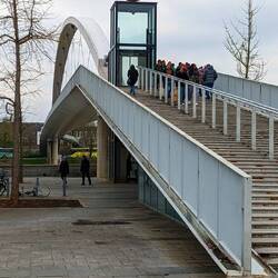 Hohe Brücke