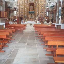 Ein Blick durch die Gitter nach innen