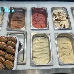 Yes, ice cream sandwiches tooooo